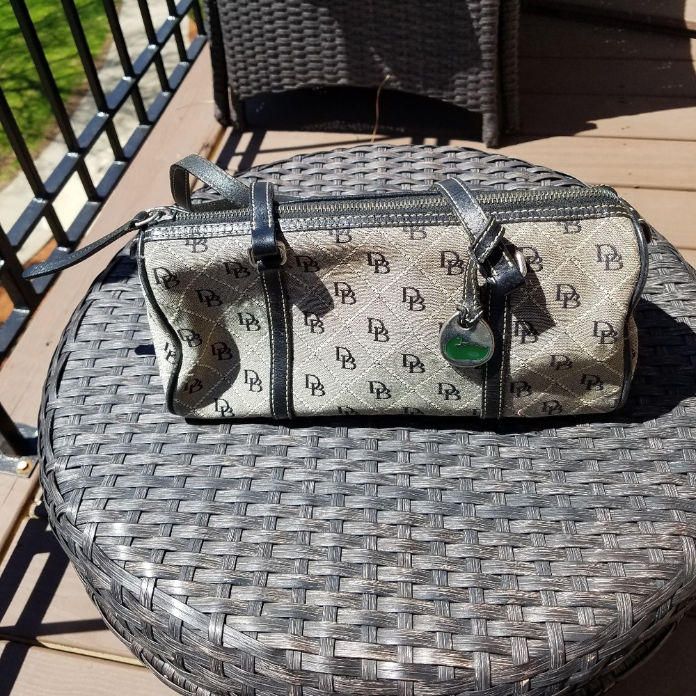 COPY - Vintage Dooney & Bourke Handbag